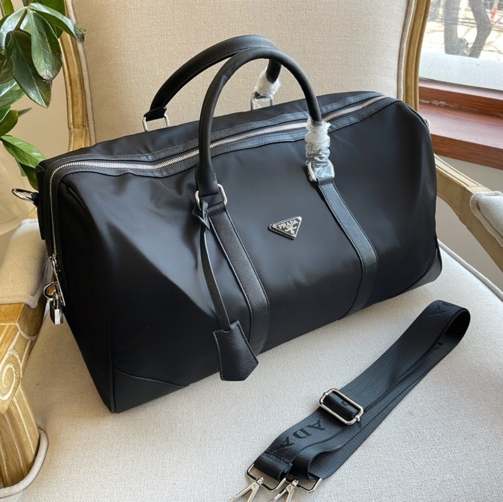 ✨🎊Authentic 💎Prada bag